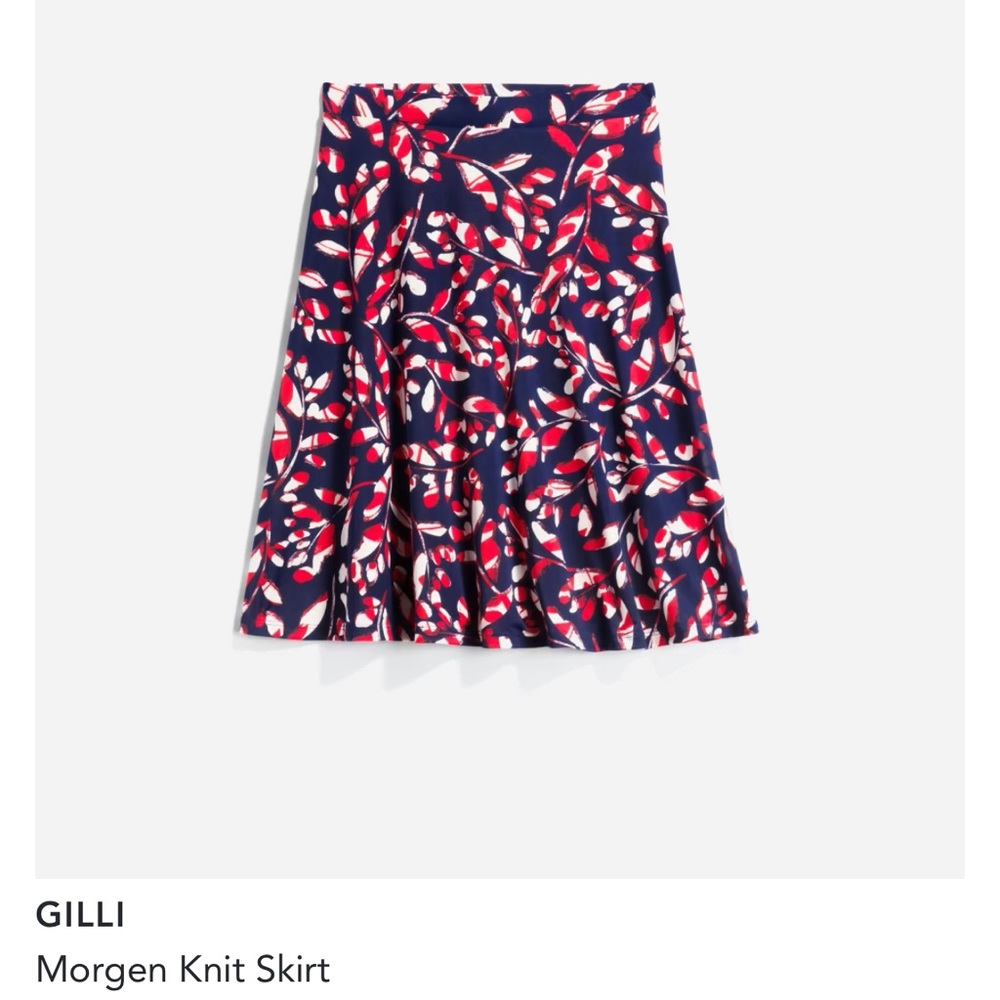 Size medium flowy skirt. Elastic waist. Comfy.
